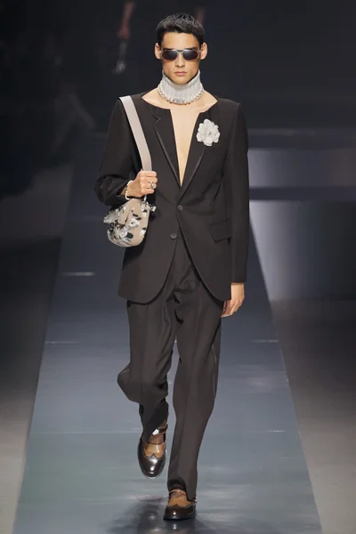 Look 52